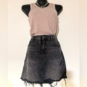 Old Navy denim size 12 gray black Charcoal A-Line Skirt aged distressed raw hem